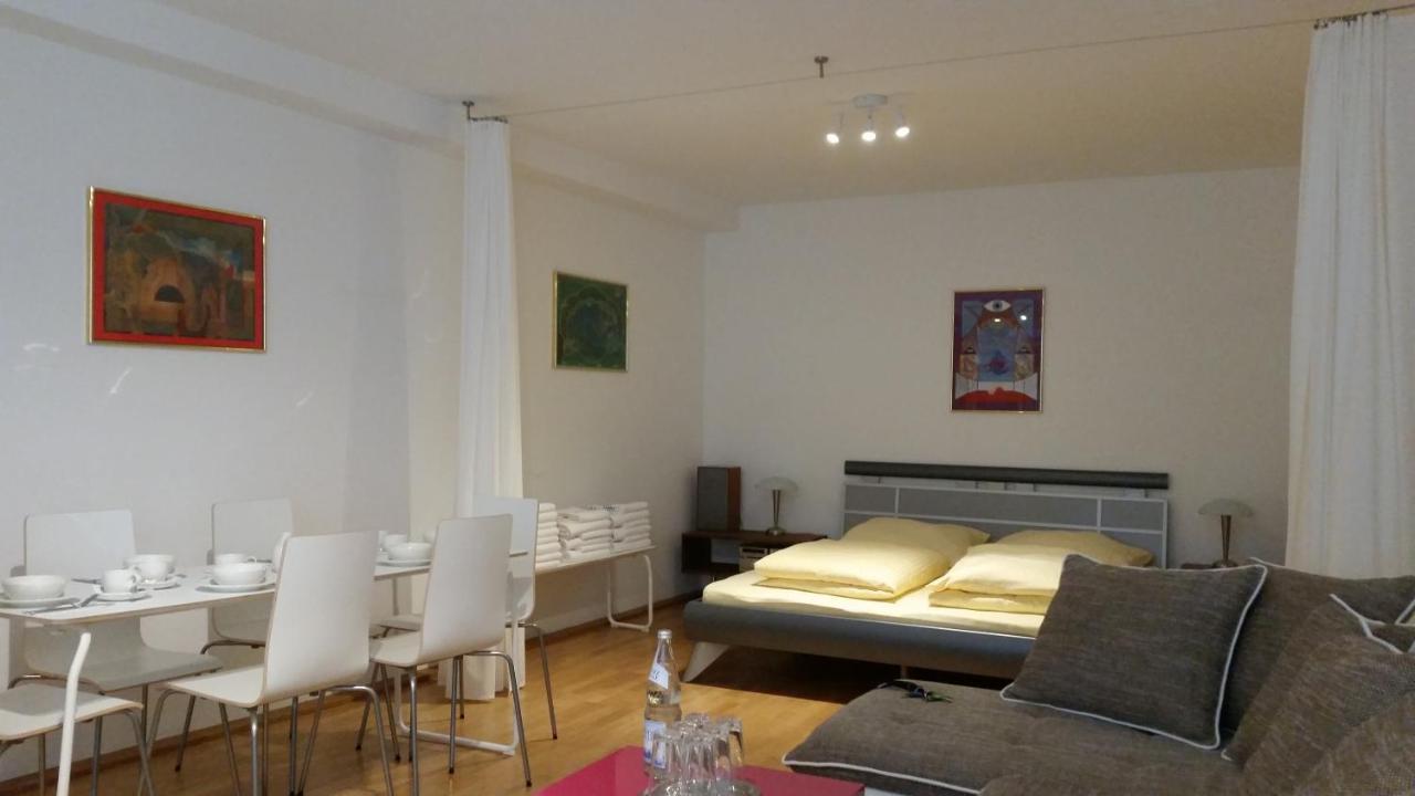 Familienfreundliche Apartments Am Park Wurzburg Ngoại thất bức ảnh